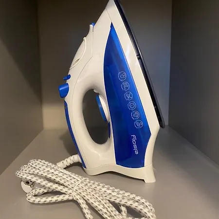 Centre Au Calme , Parking Prive Interieur Car Et Bike *