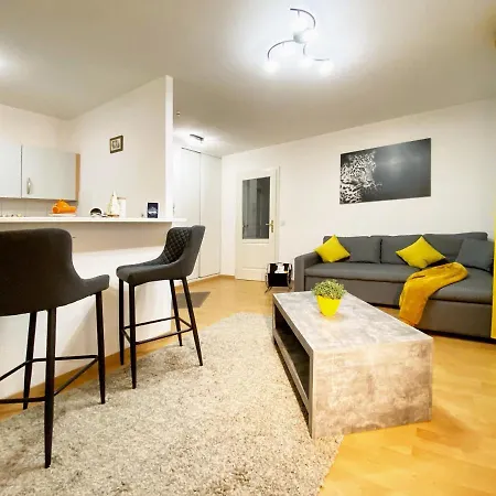 Centre Au Calme , Parking Prive Interieur Car Et Bike * Saverne